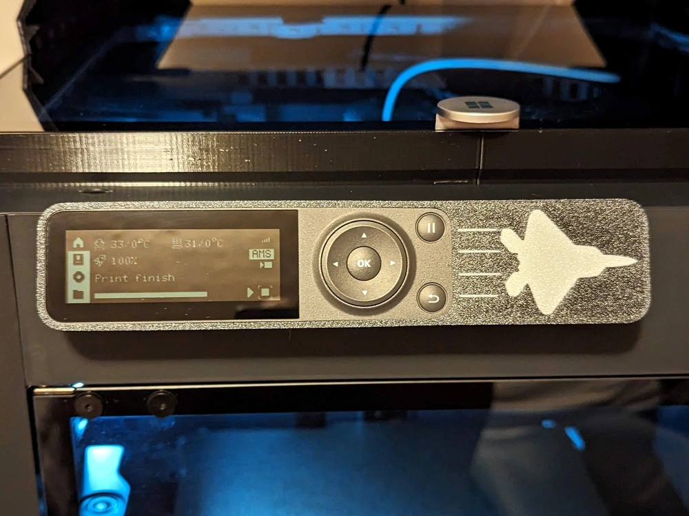 F22 Screen Bezel for Bambu Lab P1P and P1S 来自 Ken Mills - MakerWorld