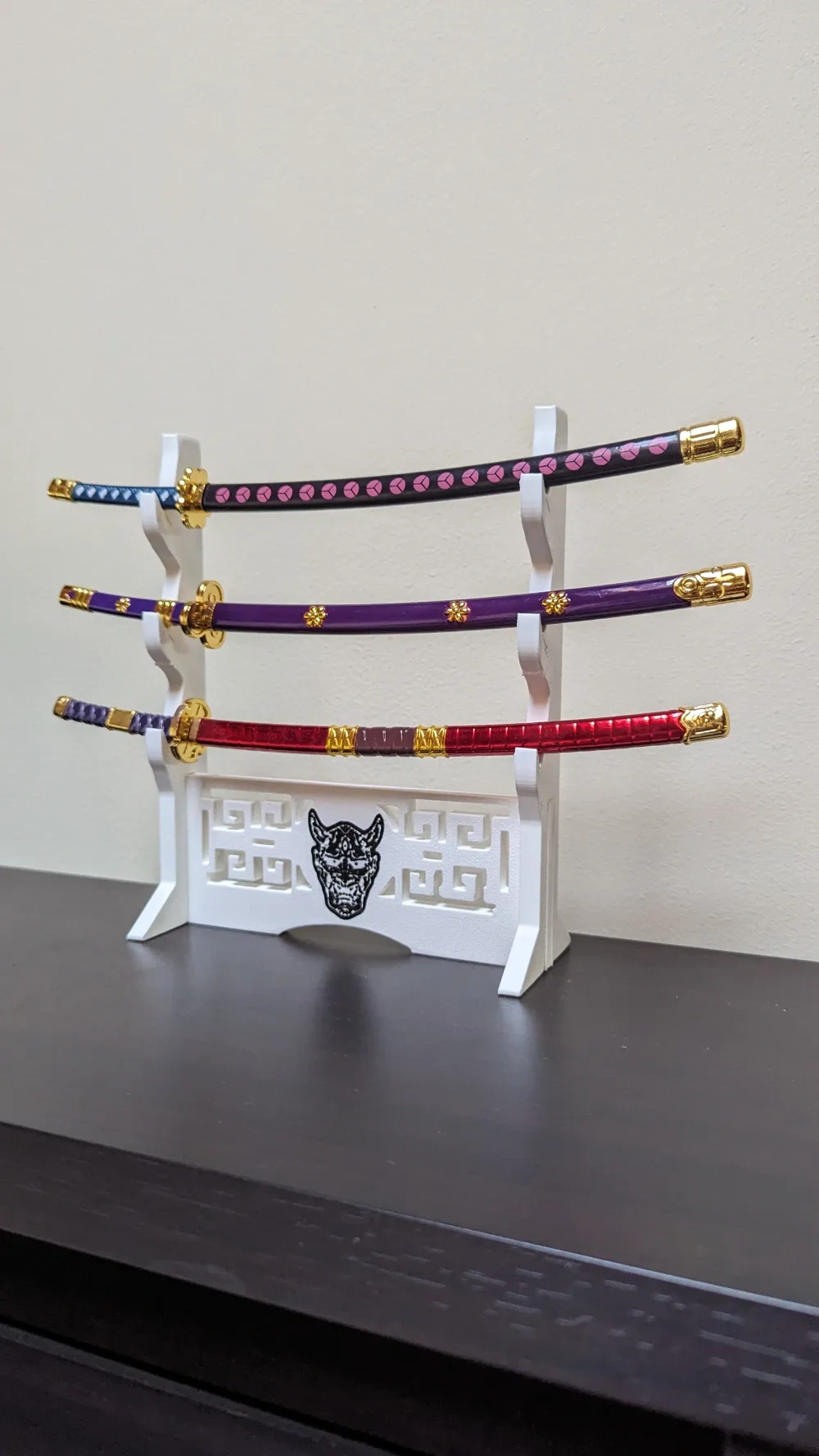 三把武士刀架,适合海贼王索隆的武士刀 来自 Serpi - MakerWorld