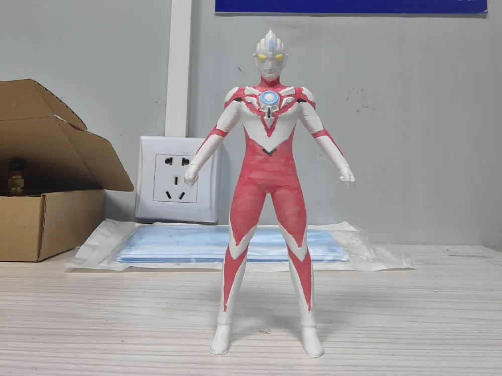 欧布奥特曼,欧布原生,细节上色版 - 免费 3D 打印模型 - MakerWorld