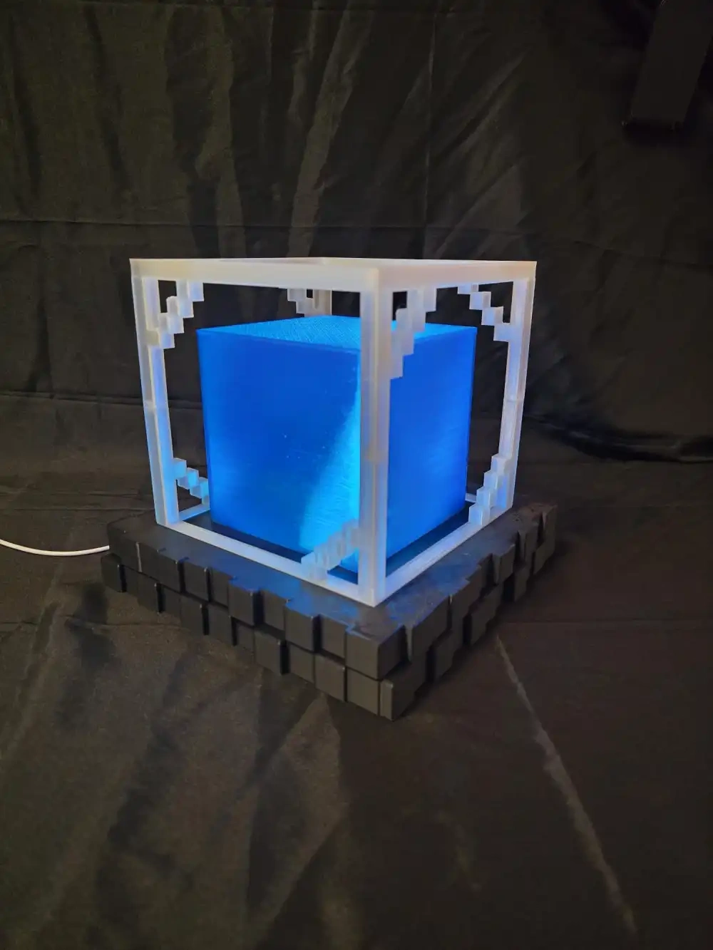 Minecraft 信标灯 / 灯塔灯 - 免费 3D 打印模型 - MakerWorld