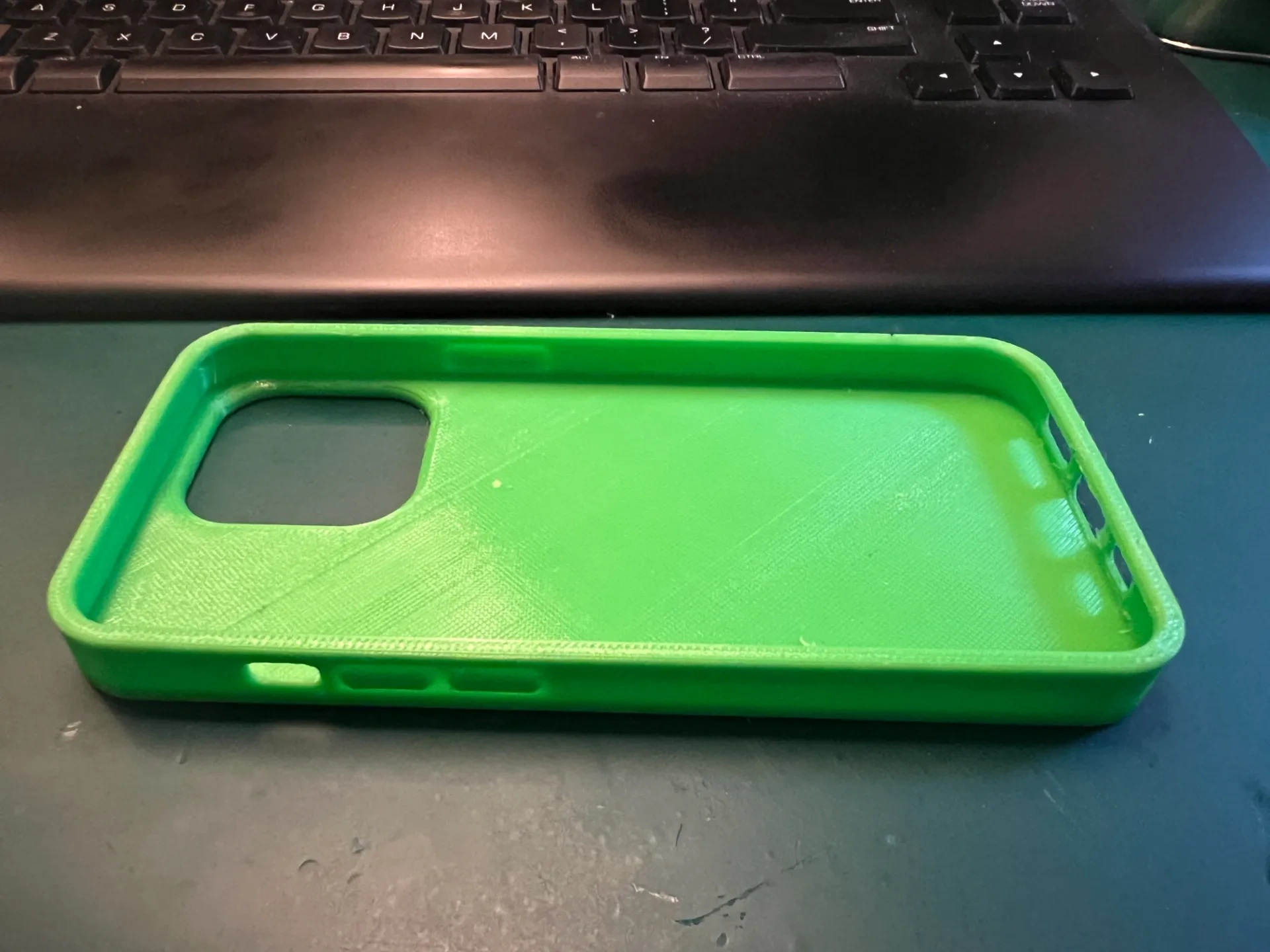 iPhone 13 Pro 带嵌入式MagSafe手机壳 来自 Ryan Meredith - MakerWorld