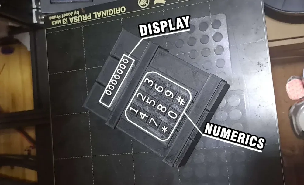 CS2 (CS:GO) 的 C4 炸弹 来自 Molotov MakerWorld:免费下载 3D 模型