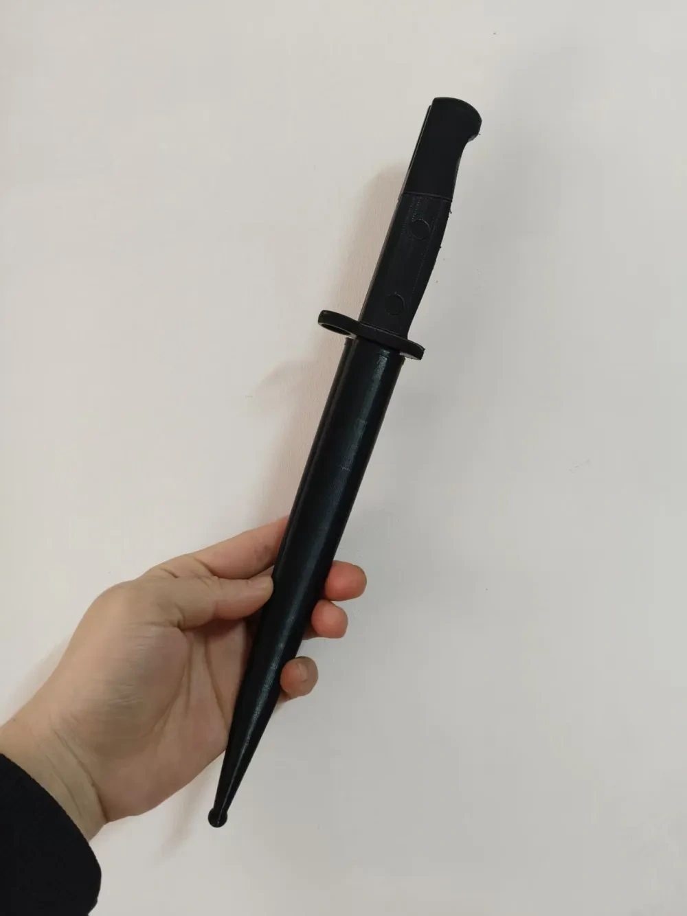 刺刀,带刀鞘 - 免费 3D 打印模型 - MakerWorld