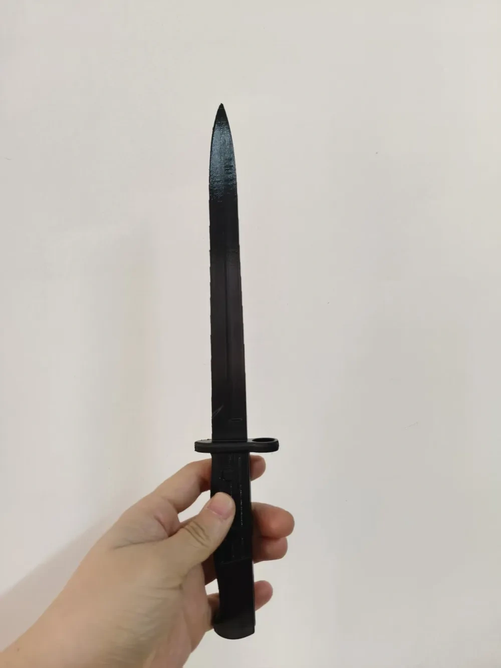 刺刀,带刀鞘 - 免费 3D 打印模型 - MakerWorld