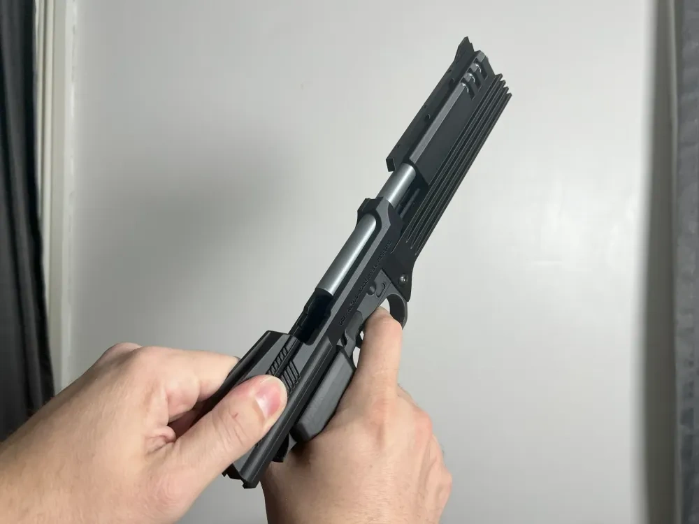 Auto 9 Pistol from Robocop (1987) 来自 Neebick - MakerWorld