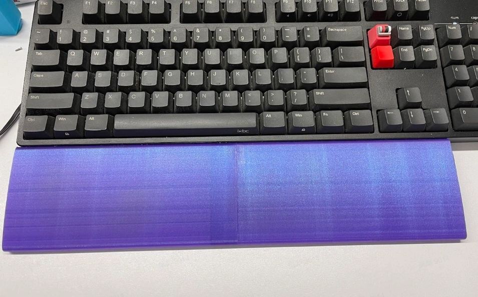 键盘手托 keyboard wrist support 来自 barrettzzz - MakerWorld