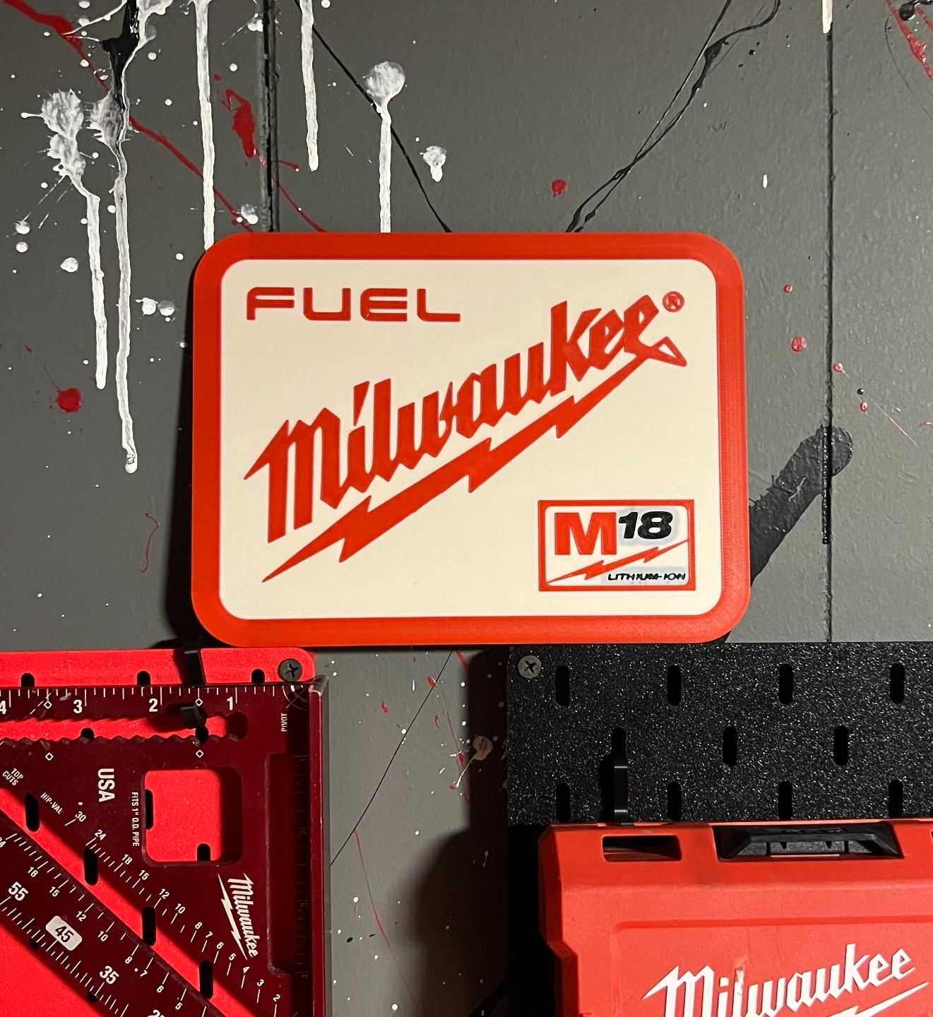 Milwaukee Tools Sign 来自 cole - MakerWorld