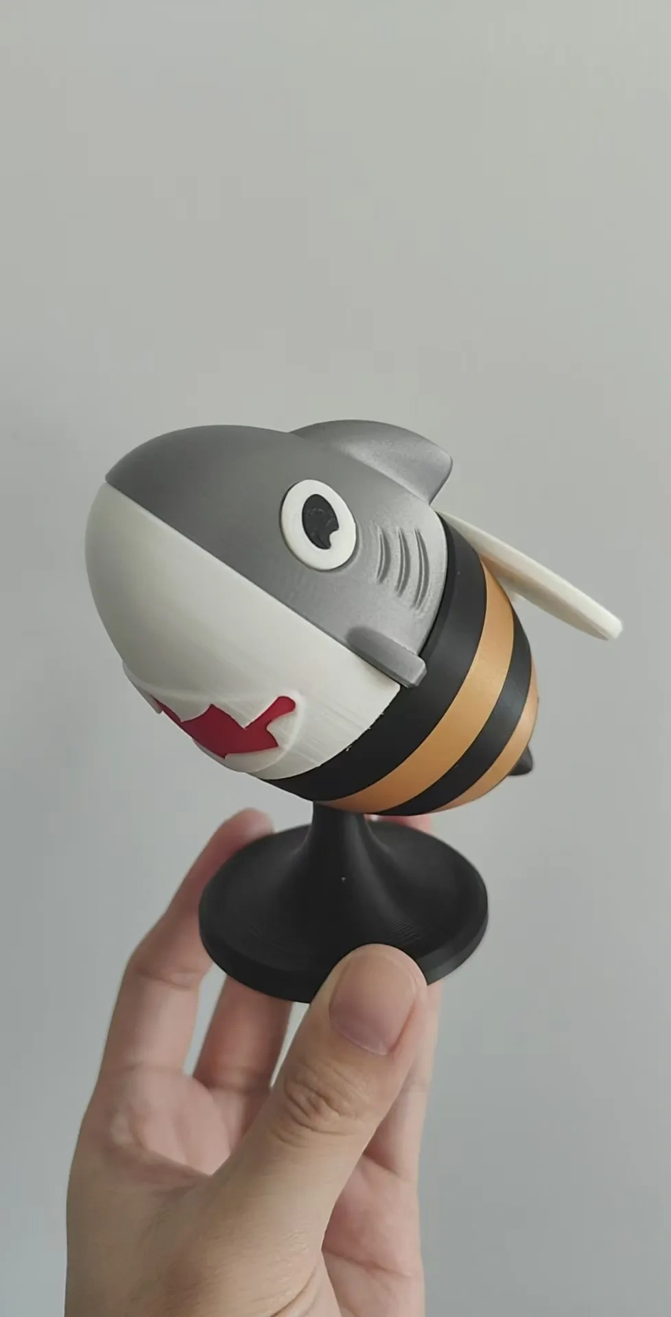 鲨BEE 恶搞谐音 - 免费 3D 打印模型 - MakerWorld