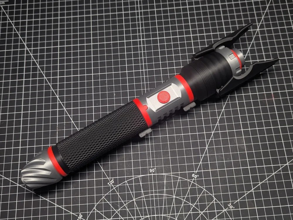 未知光剑剑柄 - 免费 3D 打印模型 - MakerWorld