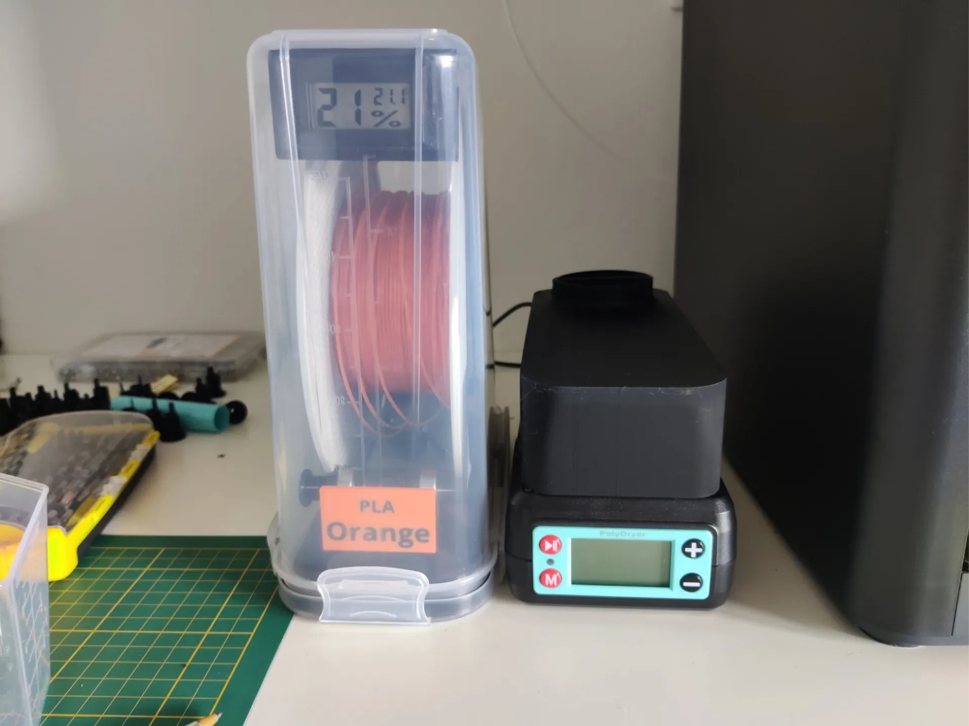 Filament Drybox for PolyDryer + Magnetic label 来自 Iron Shaarad - MakerWorld