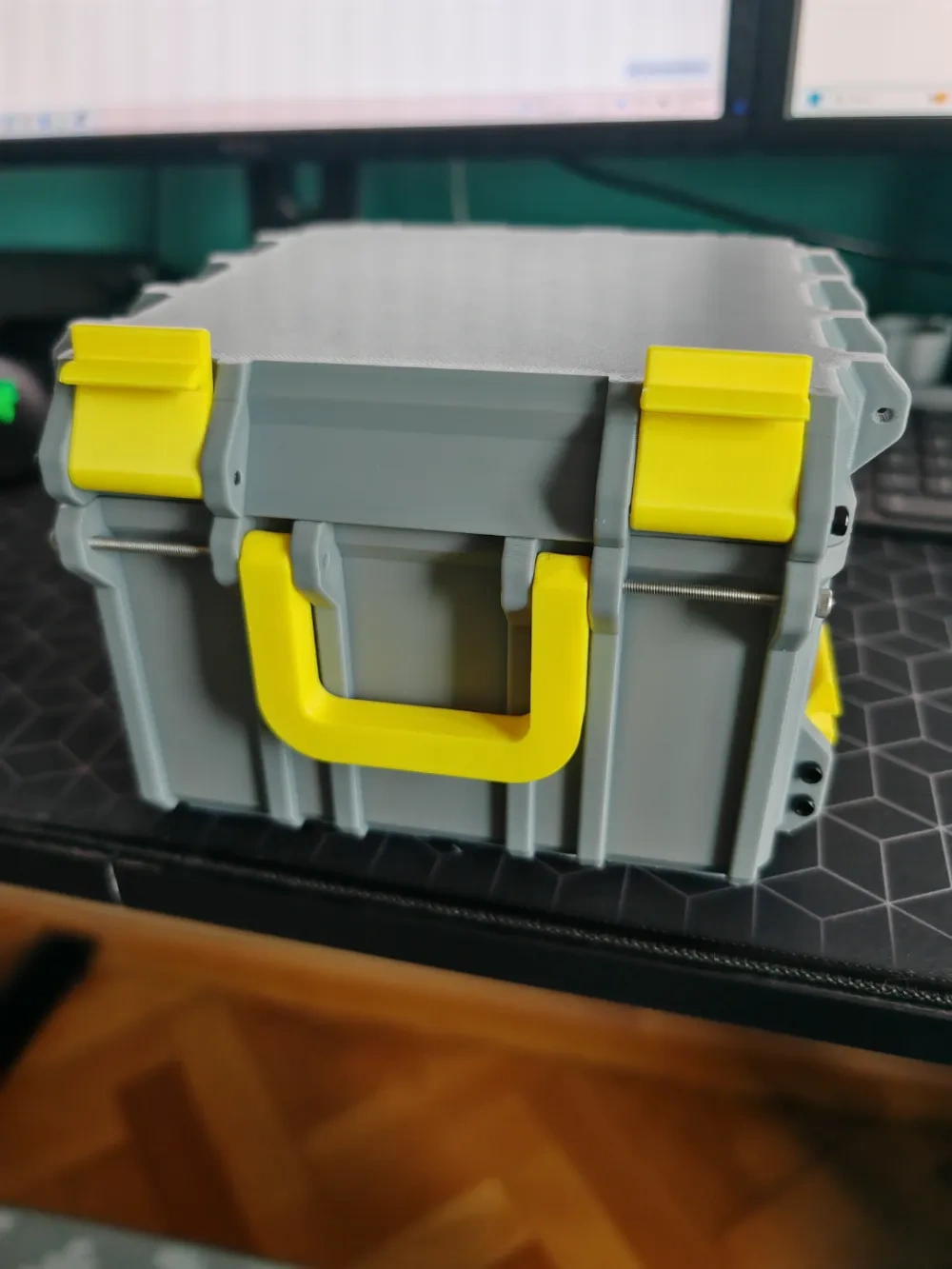 全堆叠式光滑盖格宾箱 18x13cm 来自 Paul - MakerWorld