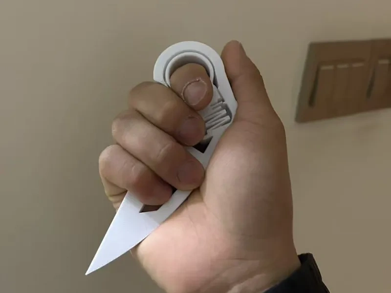 快递开箱解压爪刀
