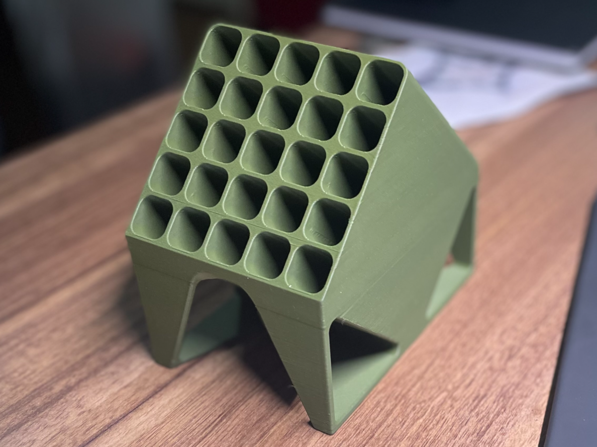 笔架 (5x5) - 桌面整理系列 - 免费 3D 打印模型 - MakerWorld