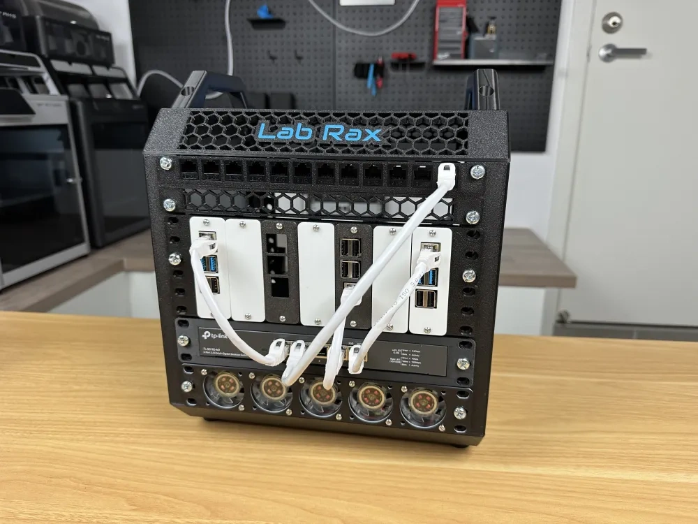 Lab Rax 10英寸服务器机架 - 螺栓版本 - 5U - 免费 3D 打印模型 - MakerWorld
