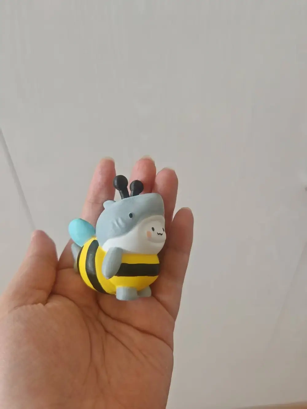 鲨bee创意萌粒盲盒摆件玩偶 - 免费 3D 打印模型 - MakerWorld