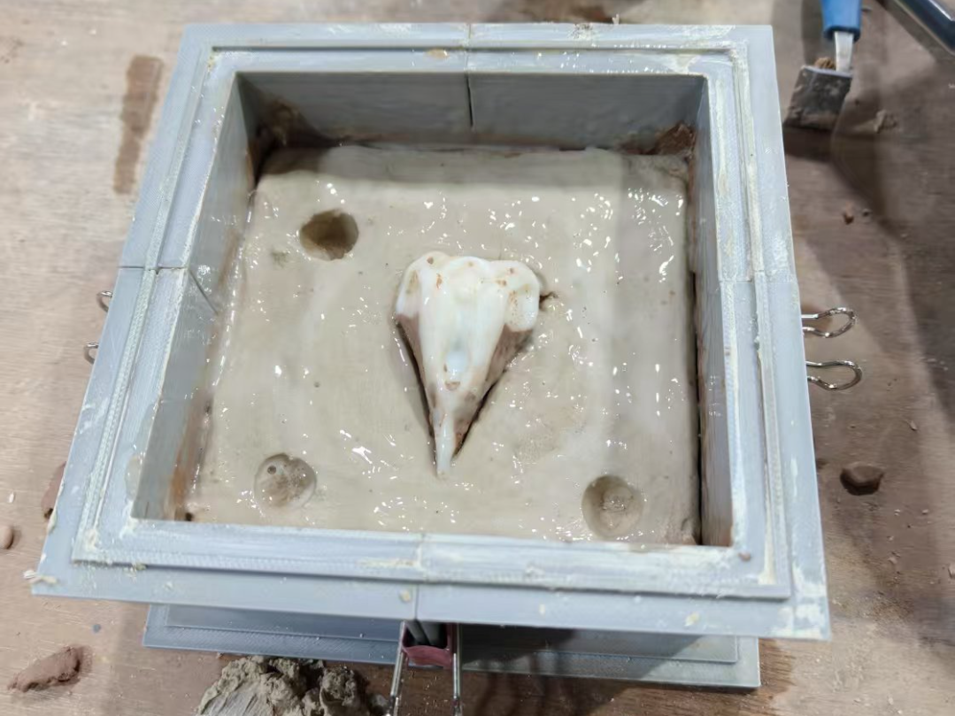 解放双手,轻松翻模!自制多功能拼接式翻模神器 - 免费 3D 打印模型 - MakerWorld