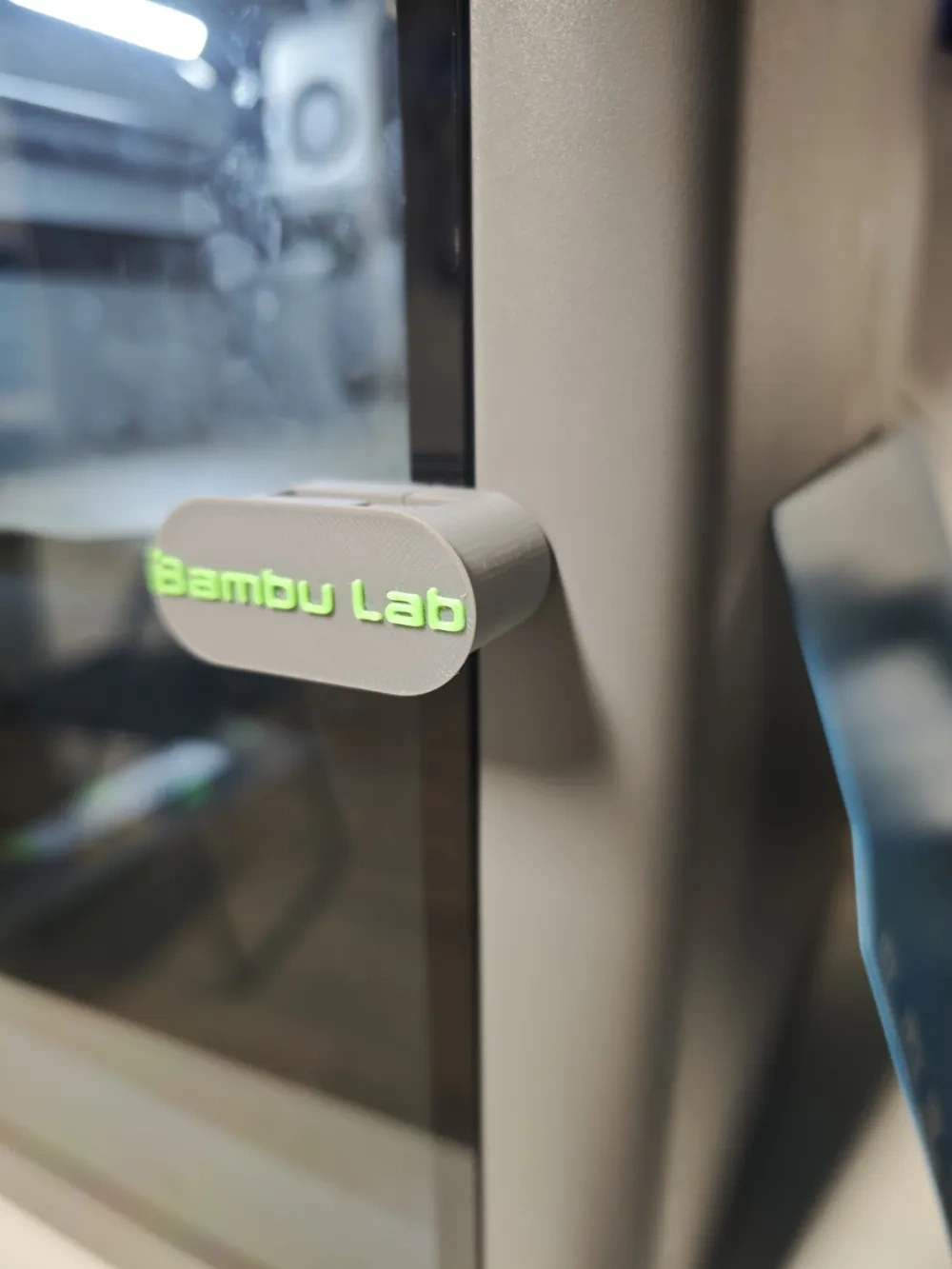 适用于 Bambu Lab P2S 的门把手与刮刀组合 - 免费 3D 打印模型 - MakerWorld