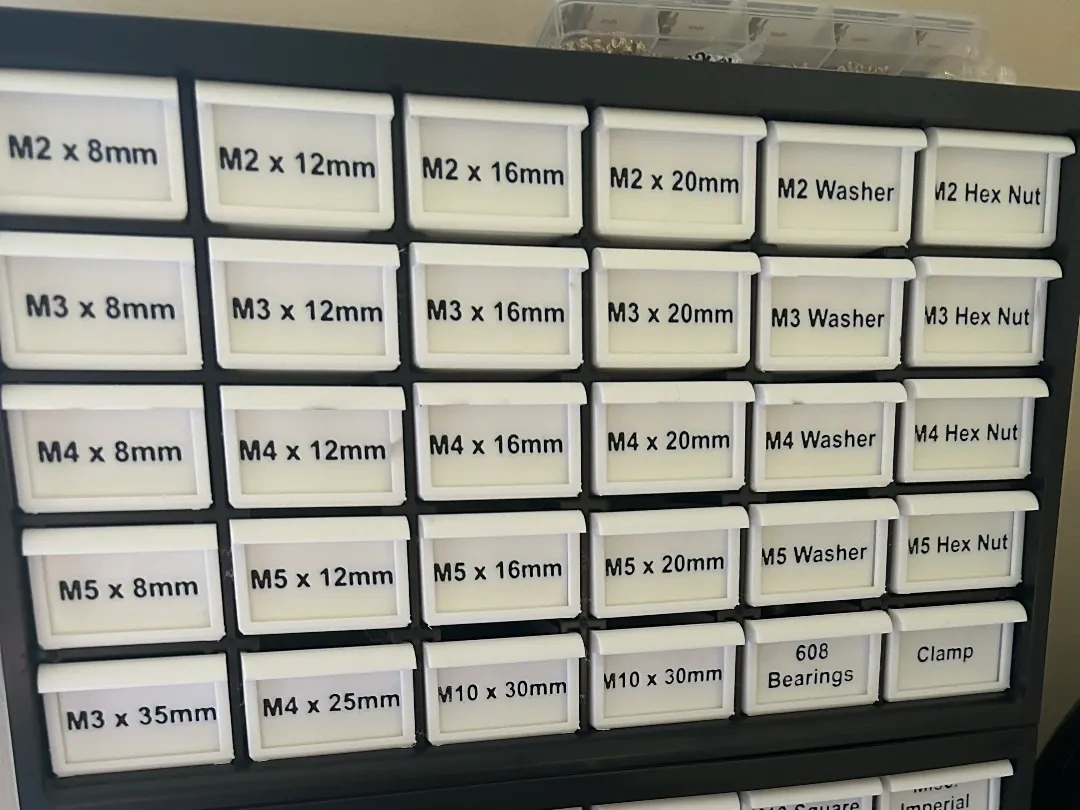 Replacement Hardware Drawers and Labels 来自 Swe11sMakerWorld：免费下载 3D 模型
