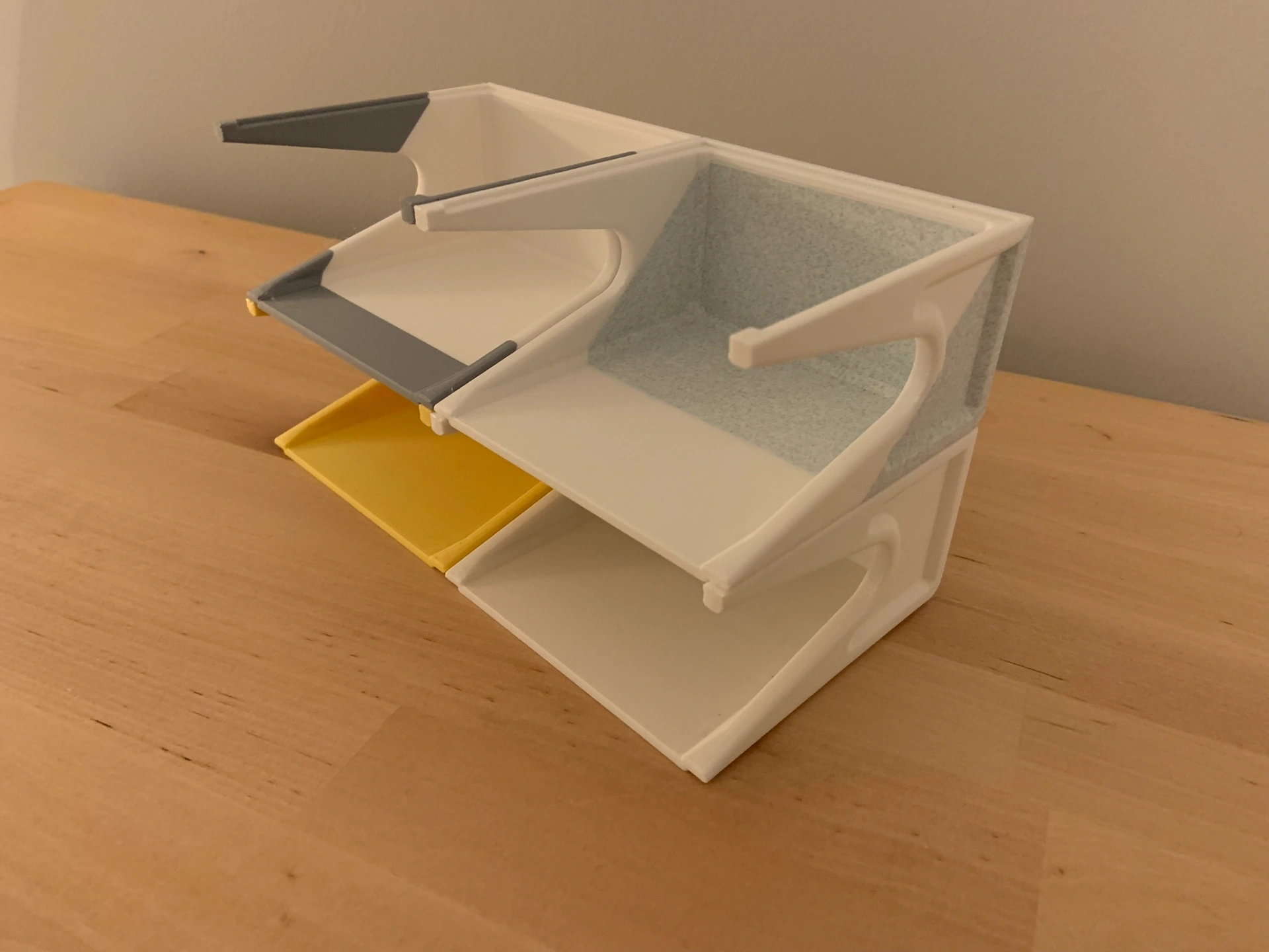 Stackable interlocking shelves 来自 Chickenbisket - MakerWorld