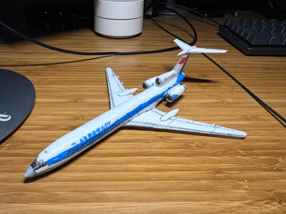 图波列夫Tu-154 1:200 - 免费 3D 打印模型 - MakerWorld