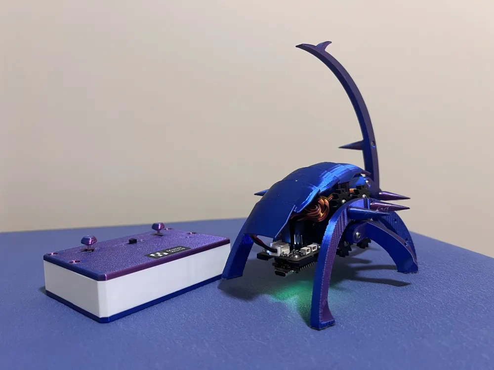 Mantis Battle Bot 来自 yaya101 MakerWorld：免费下载 3D 模型