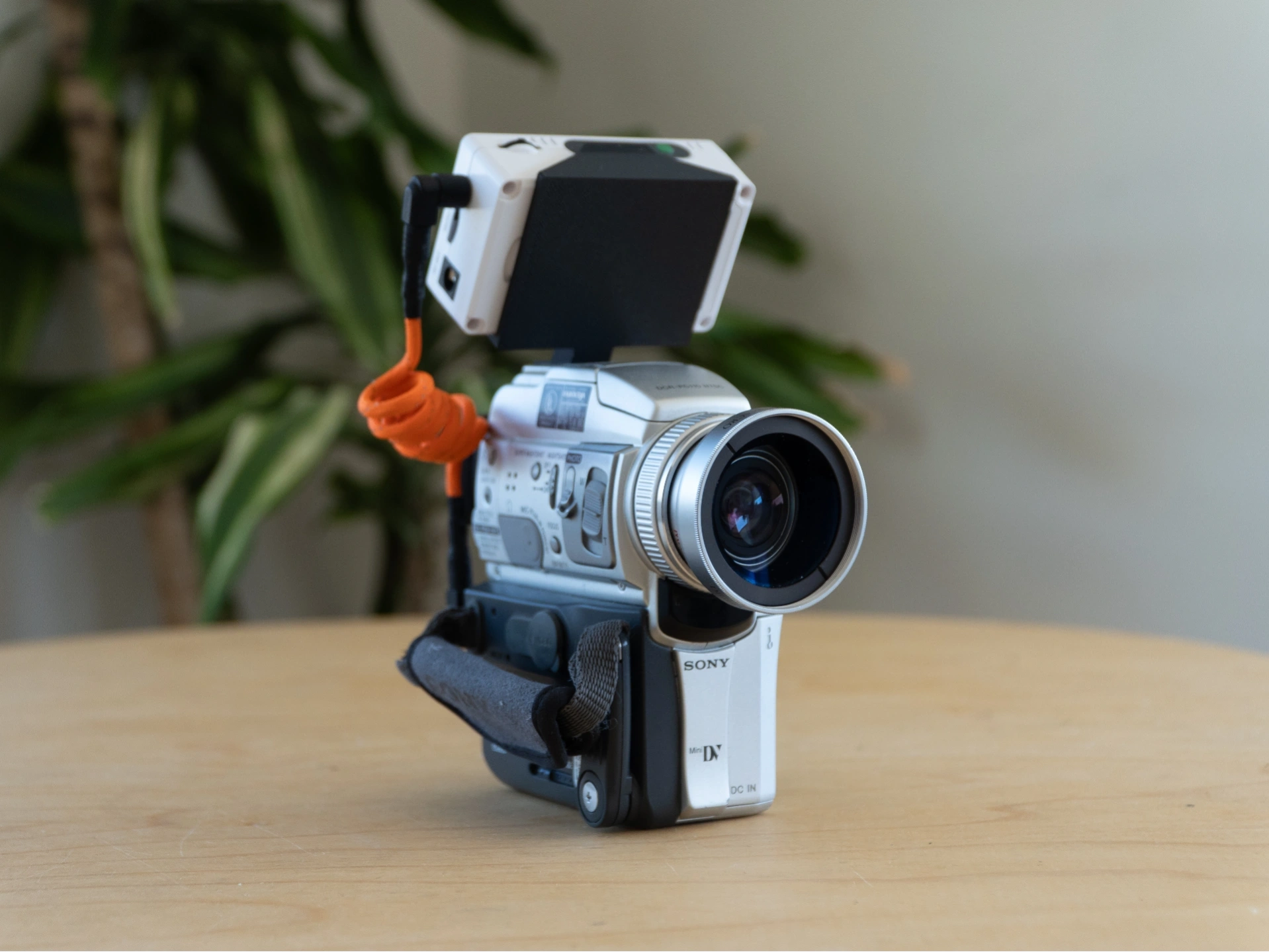 Hot Shoe Mount Adapter For ImmersionRC Powerplay Camcorder - Camera Mount Accessory