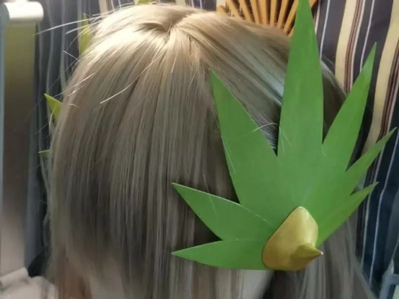 明日方舟缪缪的头饰和发簪
