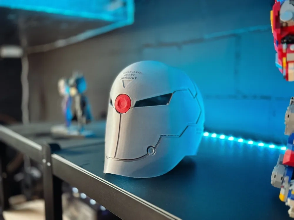Metal Gear Solid – Gray Fox 头盔 - 免费 3D 打印模型 - MakerWorld