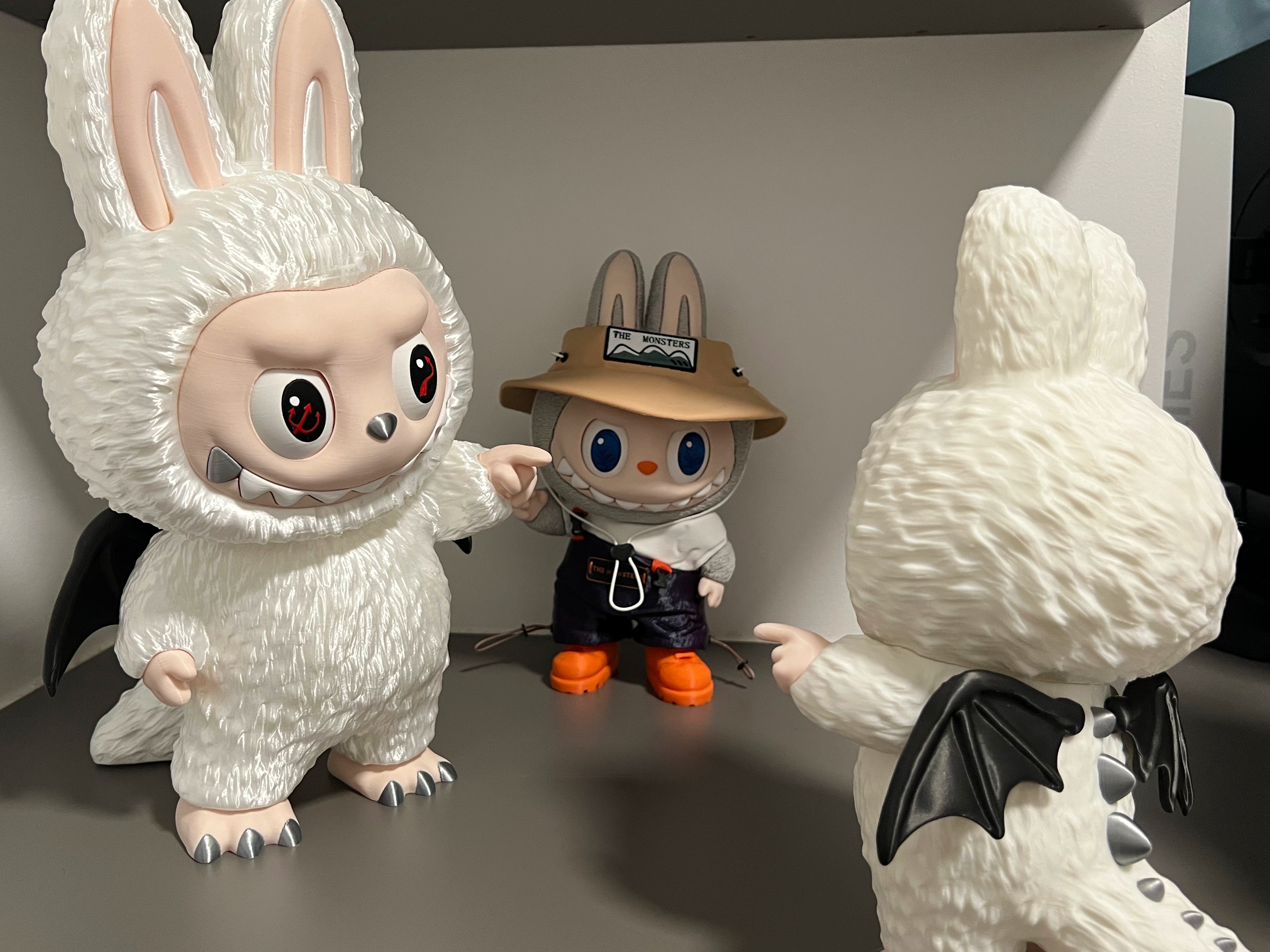 Labubu 大天使 POP MART THE MONSTERS LABUBU ZIMOMO ANGEL IN CLOUDS FIG
