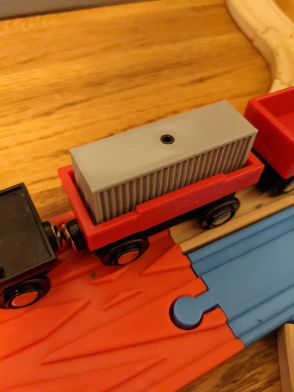 Brio/宜家木制火车货运集装箱 - 免费 3D 打印模型 - MakerWorld