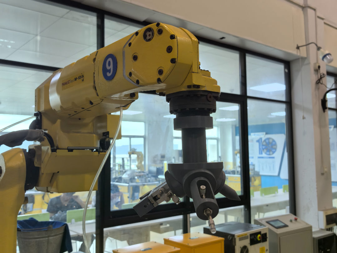 工业机器人三合一末端工具