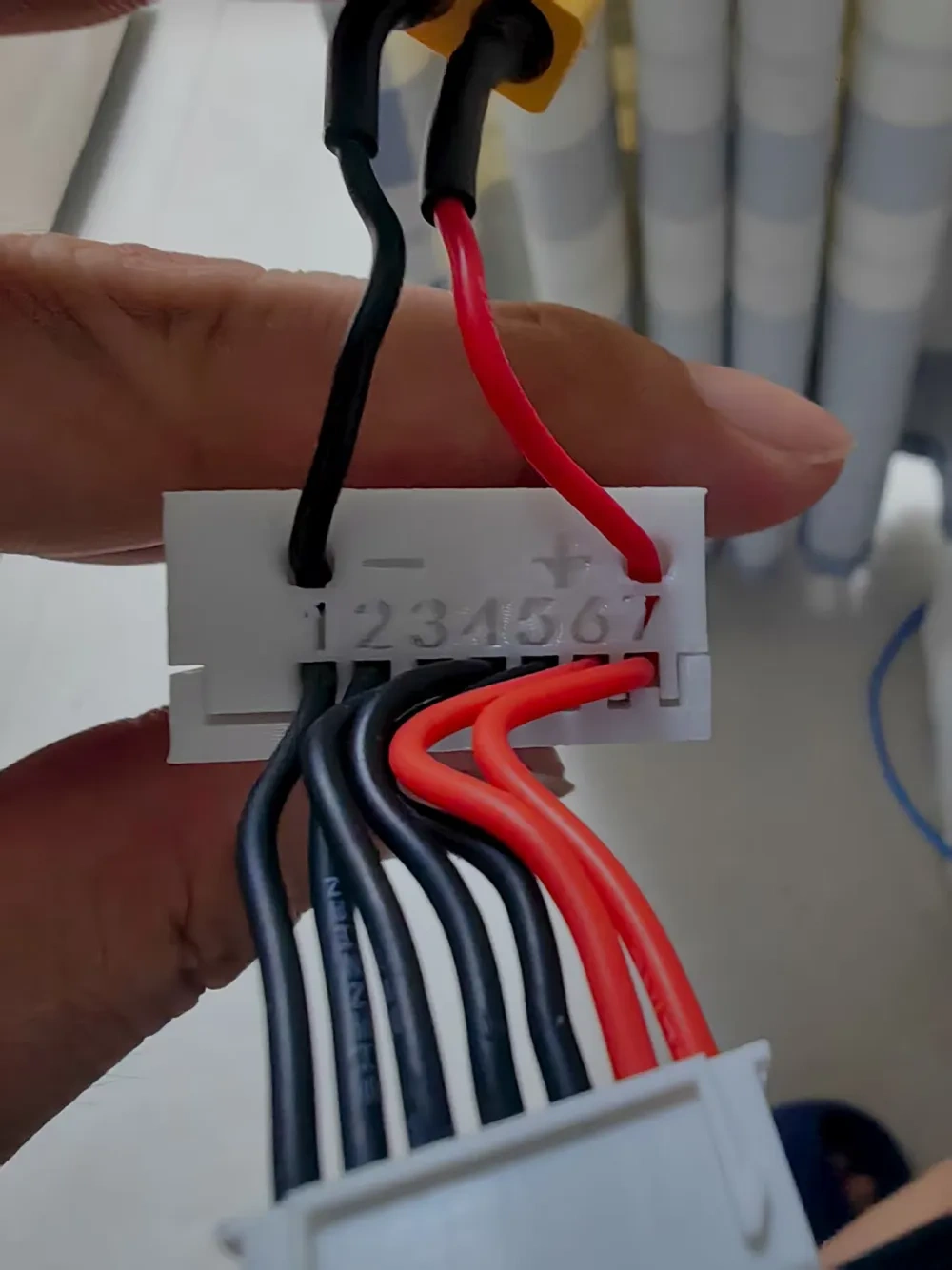 4块1S电池串连充电板 超省钱版 - 免费 3D 打印模型 - MakerWorld