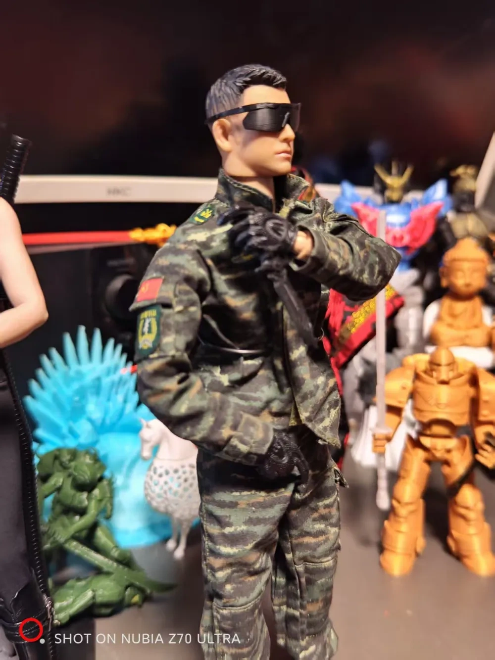 1:6兵人道具-战术眼镜 - 免费 3D 打印模型 - MakerWorld