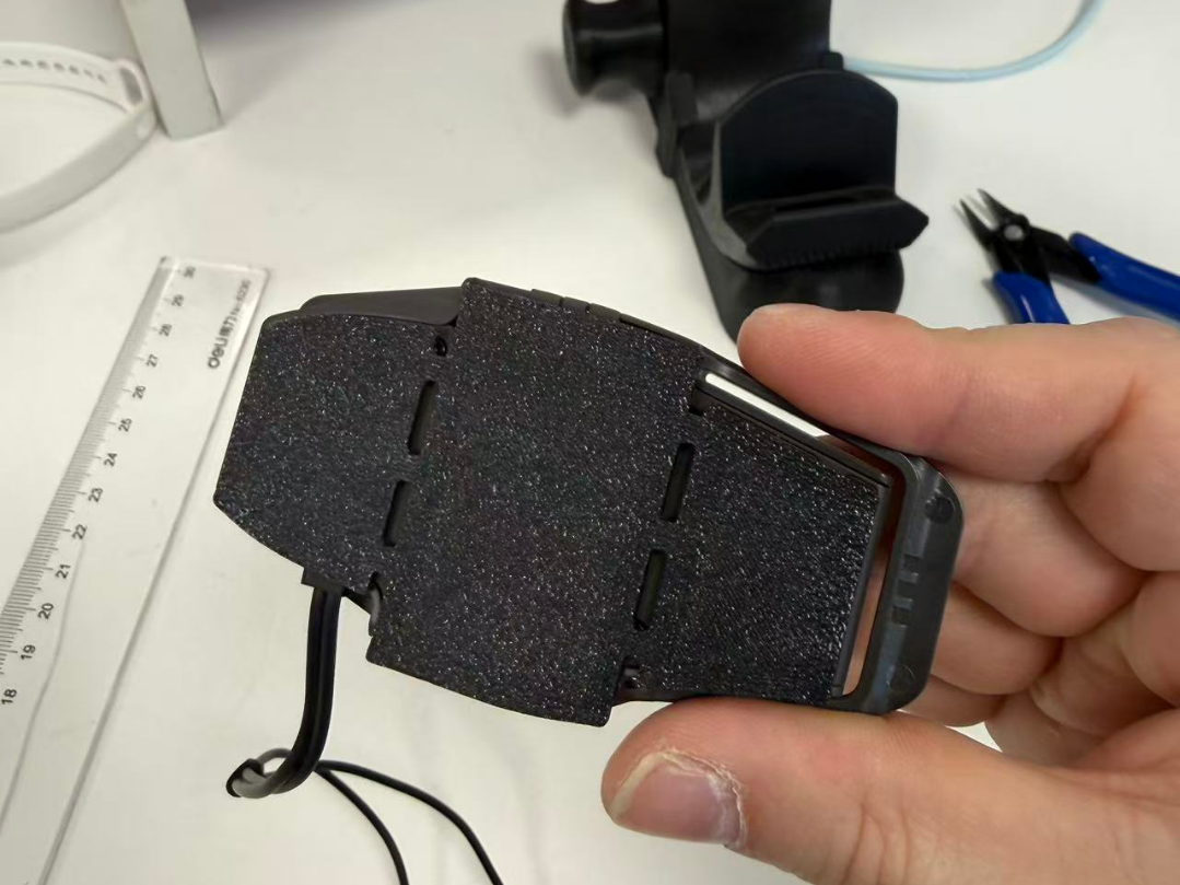 RESO PILOT NEO/RPO 摩托车头盔蓝牙耳机 粘贴背板 磁吸底座适用 - 免费 3D 打印模型 - MakerWorld