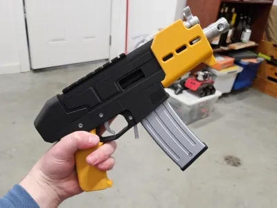 SN-AK47：可发射和抛壳的玩具爆破器