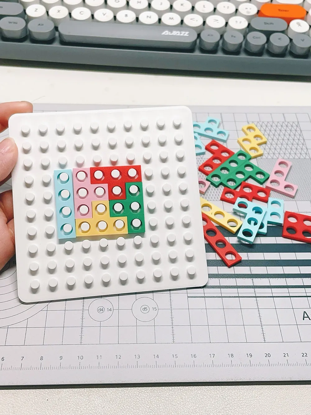 三下数学四连方教具积木 - 免费 3D 打印模型 - MakerWorld