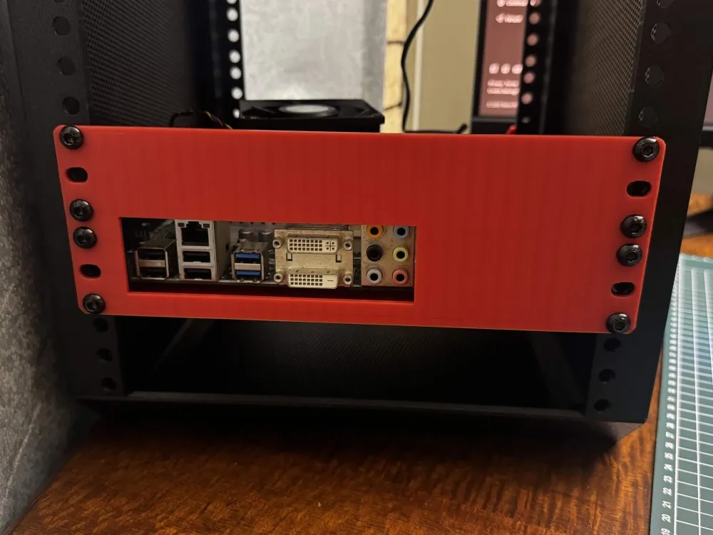 Lab Rax 标准 244x244 mATX 支架 - 免费 3D 打印模型 - MakerWorld