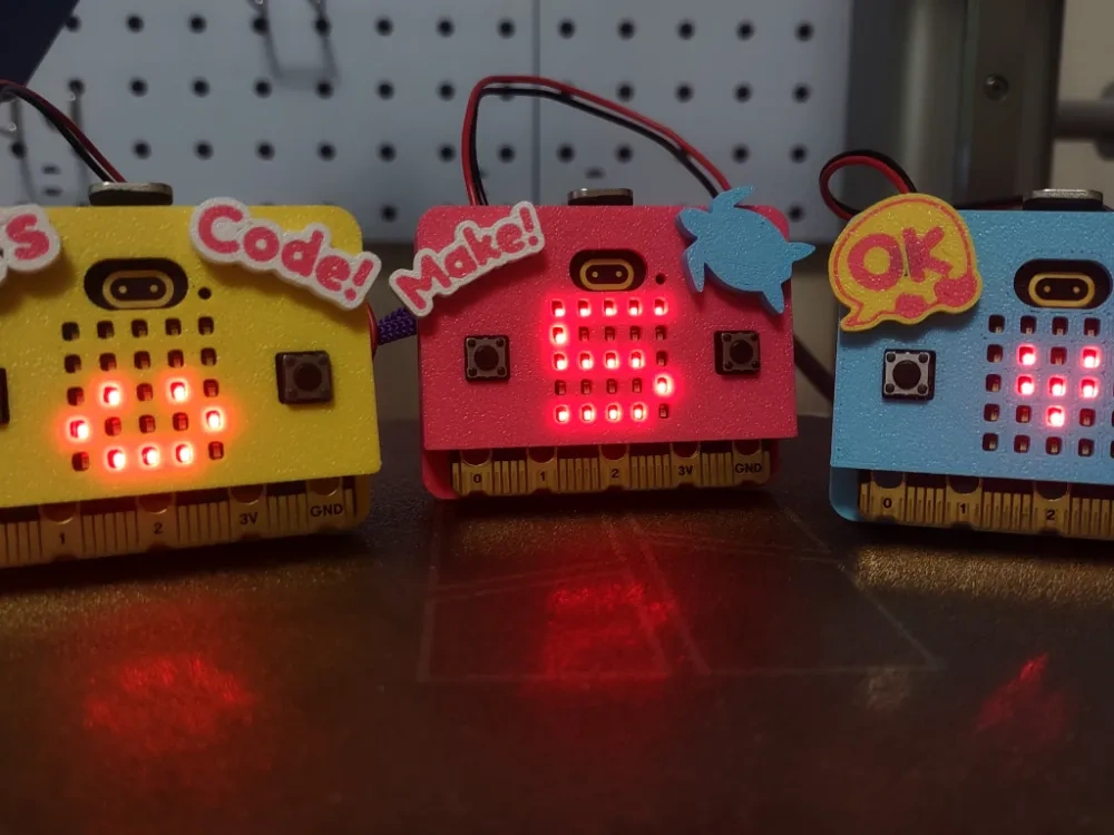 Micro:bit 模块化外壳 – 可穿戴带自定义引脚 - 免费 3D 打印模型 - MakerWorld