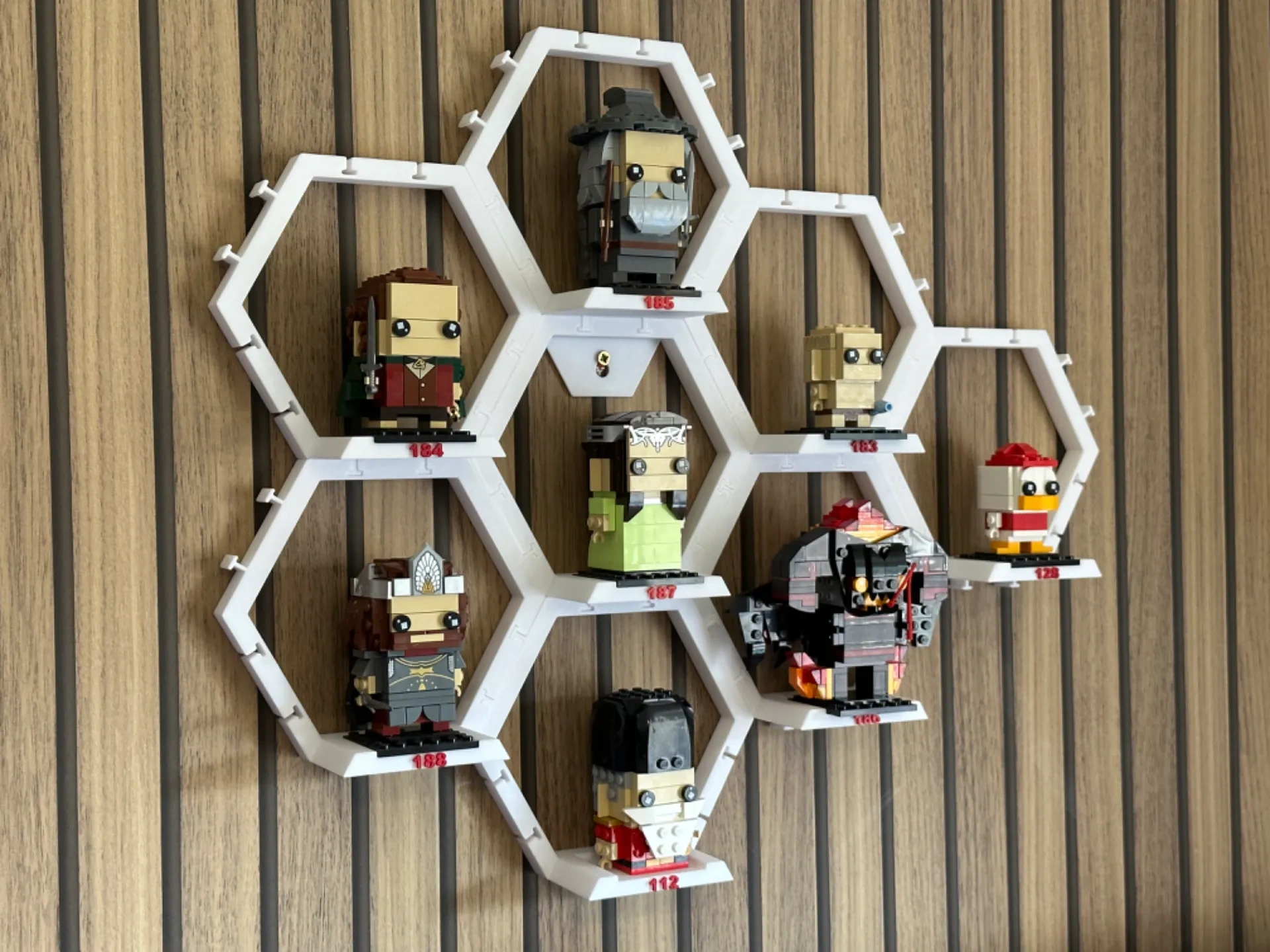 Brickheadz BRICK Compatible Wall Mount 来自 Pip3D. - MakerWorld