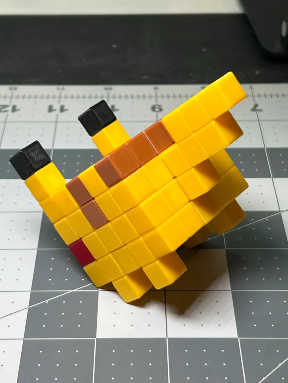 像素皮卡丘拼图 来自 KD3D - MakerWorld