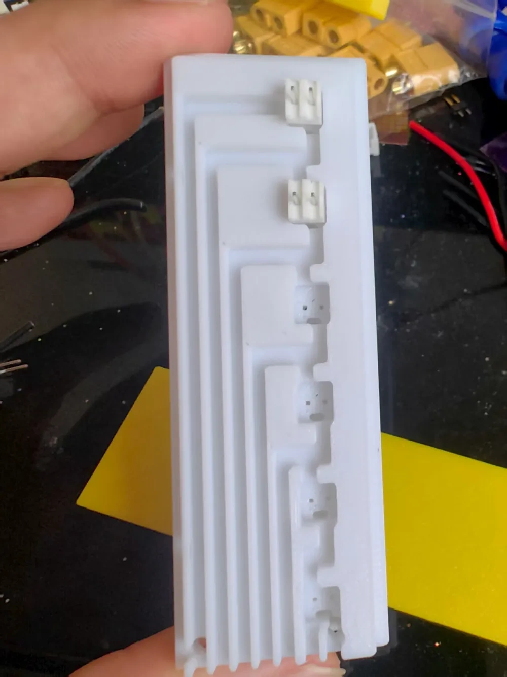 6块1S电池串连充电板 超省钱版 - 免费 3D 打印模型 - MakerWorld