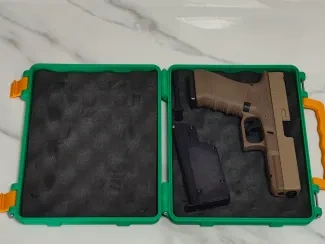rugged box for glock17 水弹电手玩具的坚固保管箱