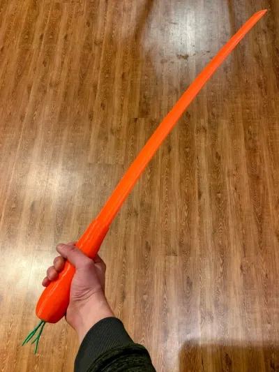 胡萝卜武士刀 - 它是一个胡萝卜形状的武士刀！