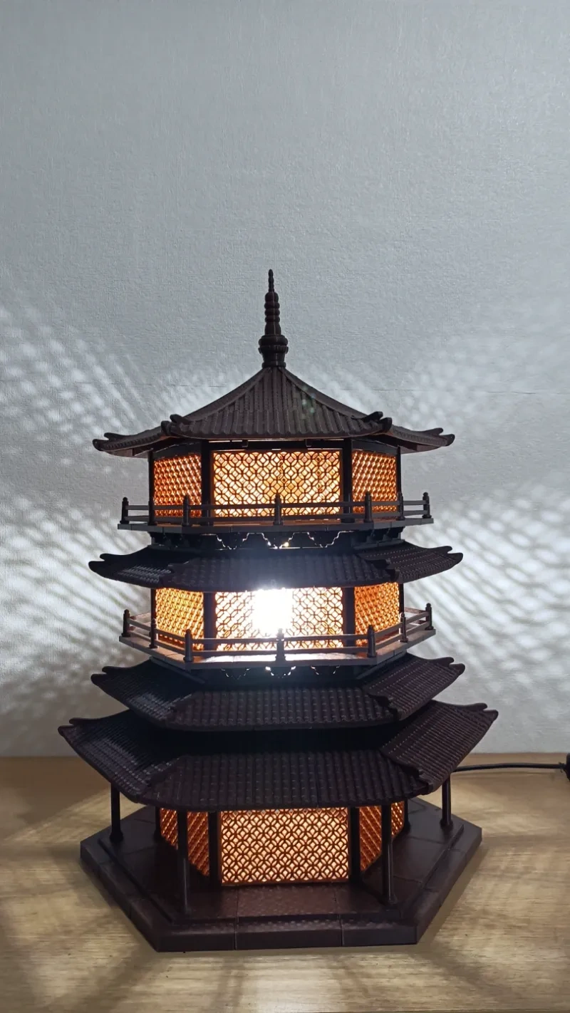 中式榫卯结构古建筑：聚宝塔