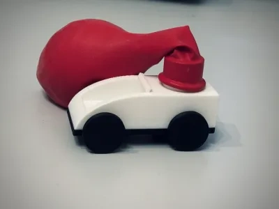气球动力的儿童汽车玩具