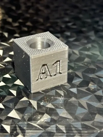 原版A1校准立方体内部孔1英寸立方体及说明将您的打印修正到尺寸