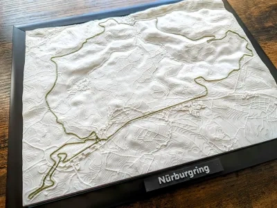 Nürburgring Miniature 3D打印模型 (大型)