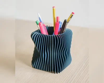 波浪铅笔筒 - 花瓶模式