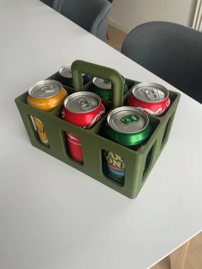 可乐和啤酒罐的罐座
