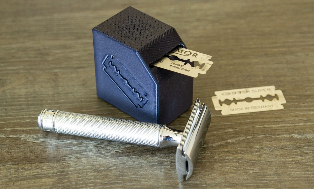 双刃剃须刀片一次性盒子 来自 Brekel - MakerWorld